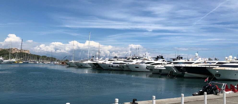 yachts currently in antibes